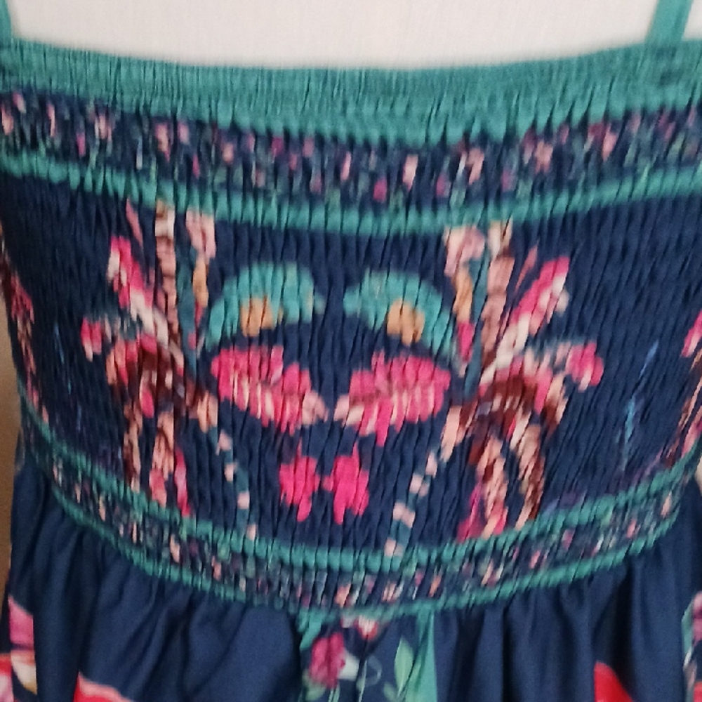 BEAUTIFUL Floral Off-Shoulder Dress - Picture 11 of 16